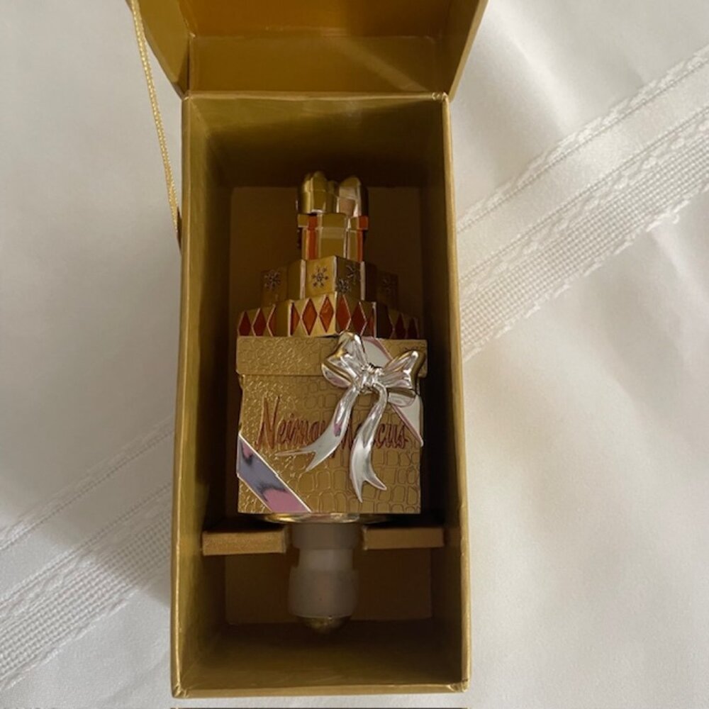 Vintage Gold & Silver Christmas Presents Wine Bottle Stopper Neiman Marcus - NIB